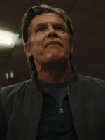 Weapon 2025 Josh Brolin Archer Graff Cotton Green Vest In Motion